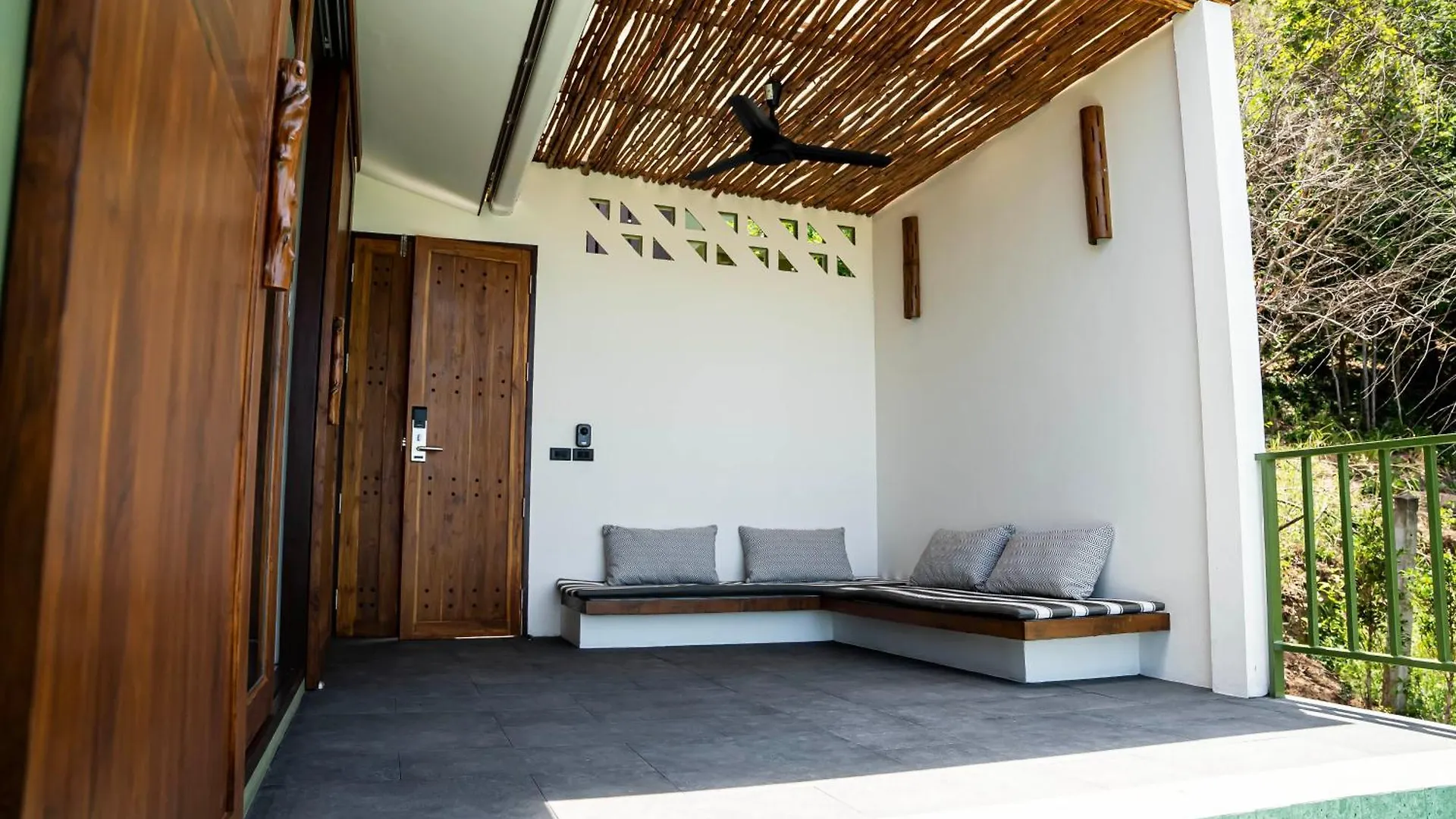 ****  Mae Ya Resort Koh Tao Thailand
