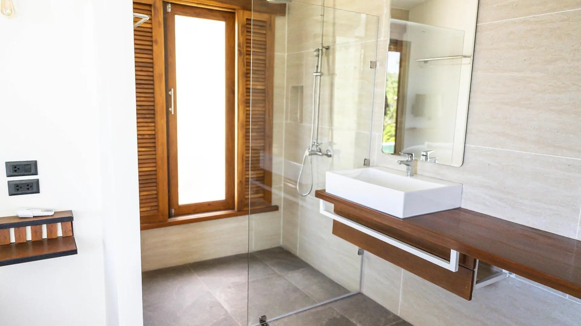 קו טאו Mae Ya Resort 4*, קו טאו תאילנד