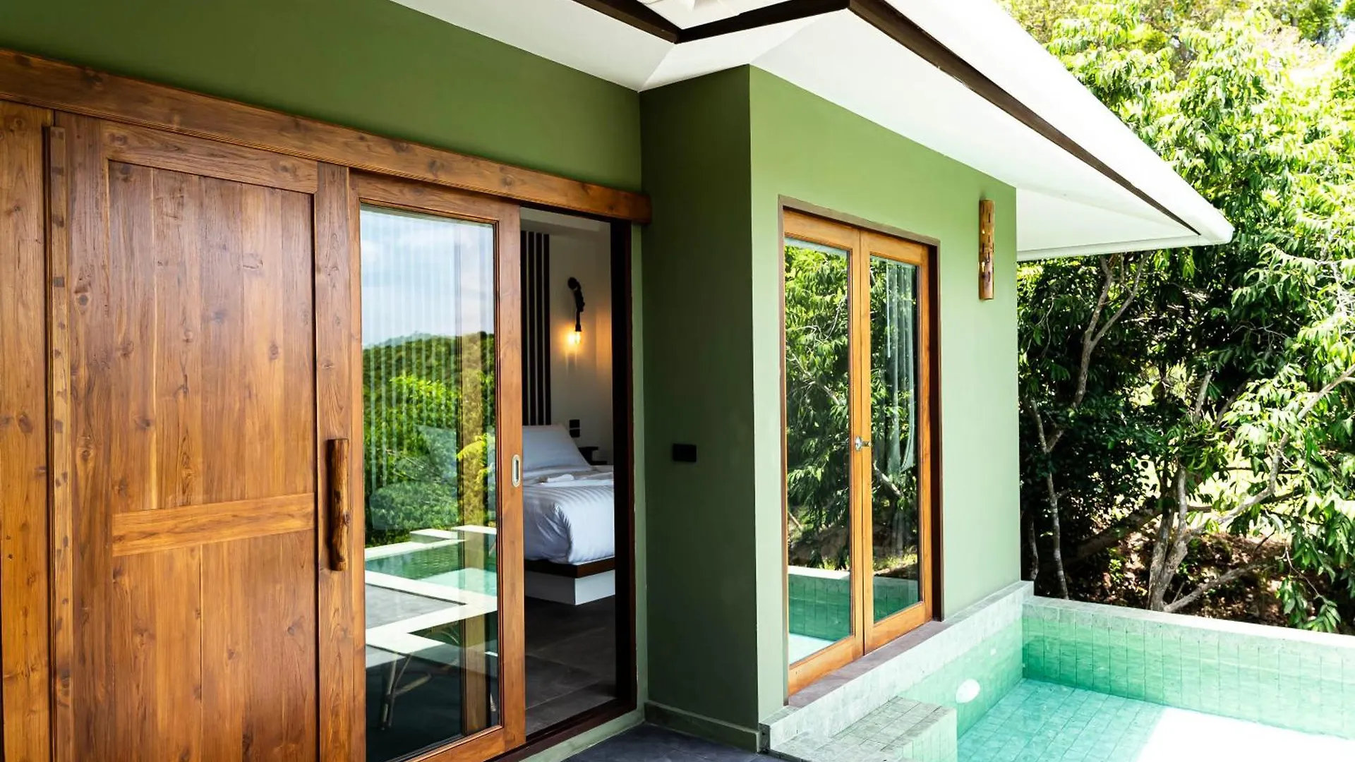 Mae Ya Resort Koh Tao Thailand