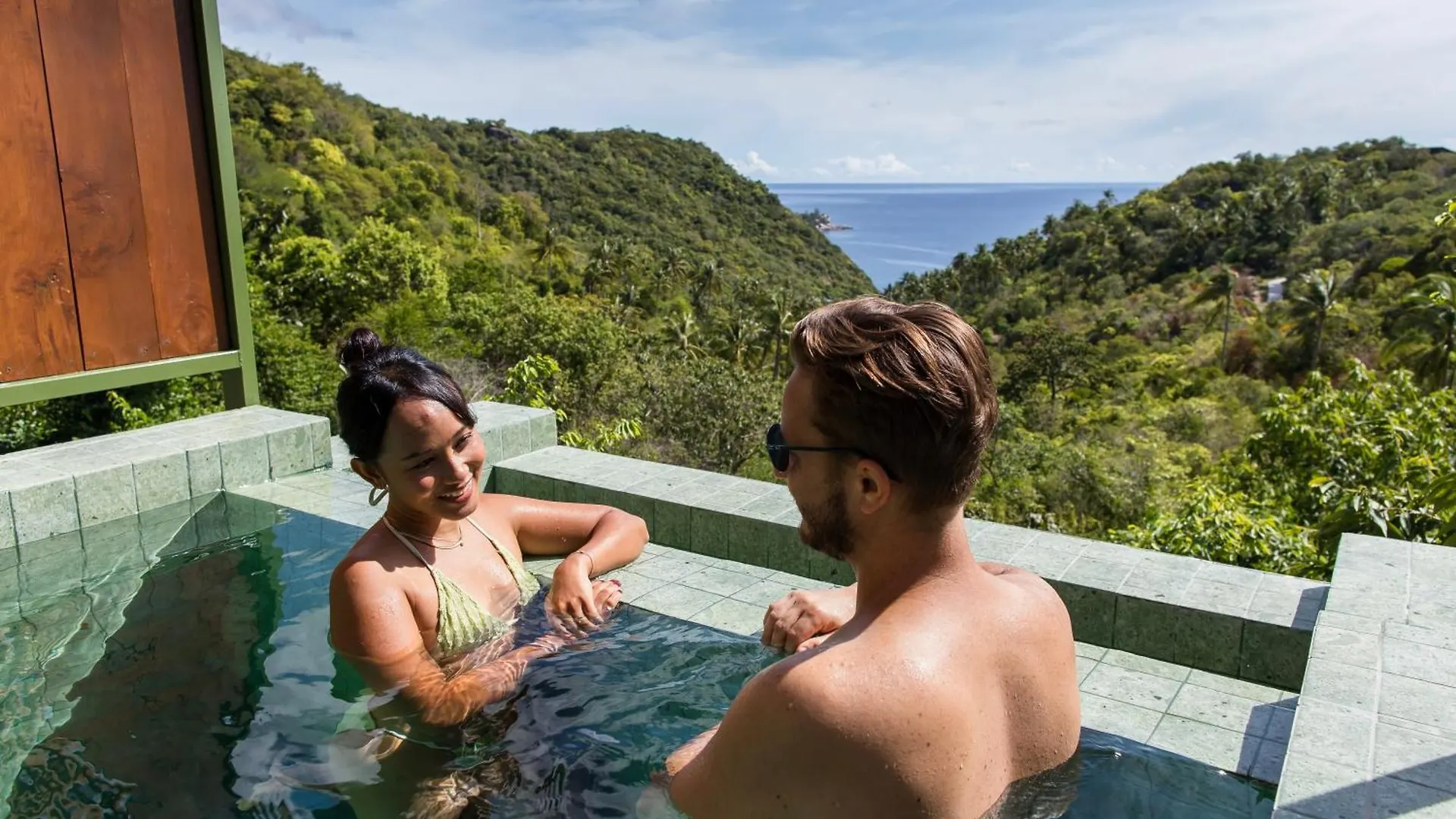 Mae Ya Resort Ko Tao 4*,  Thailandia